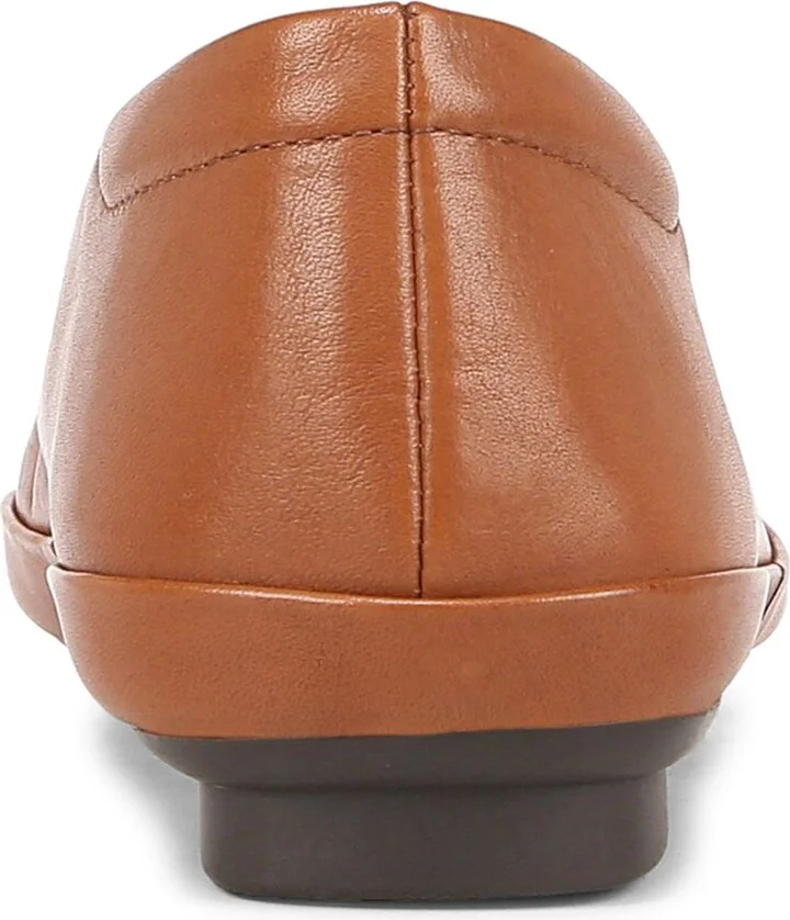 Bashful Loafer - Image 7