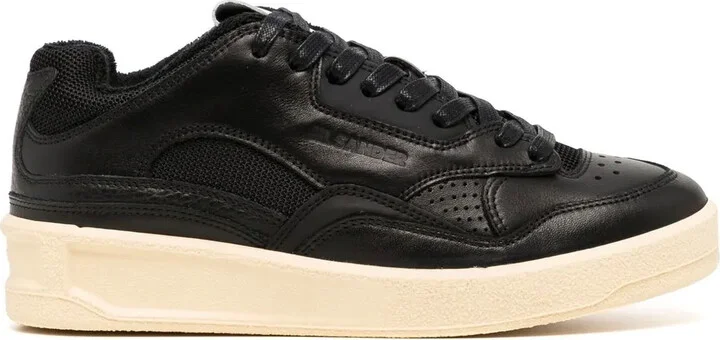 Basket low-top sneakers