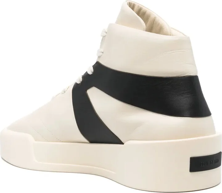 Basketball sneakers - Image 3