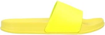 Pastel yellow
