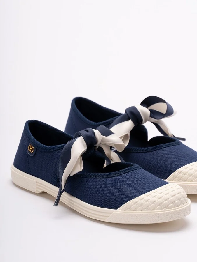 ` Bay By Bay` Sneakers - Image 2