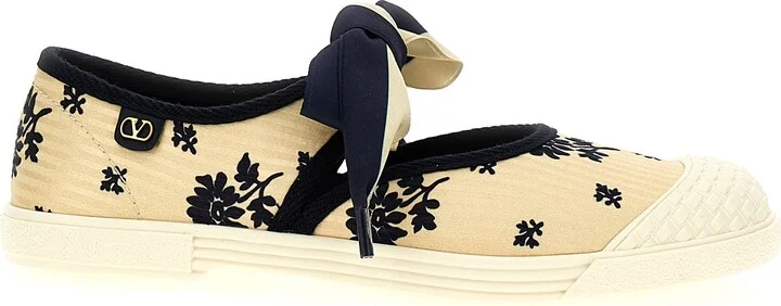 Bay By Bay Sneakers