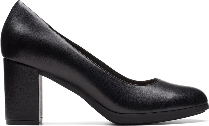 Bayla Skip in Black Leather