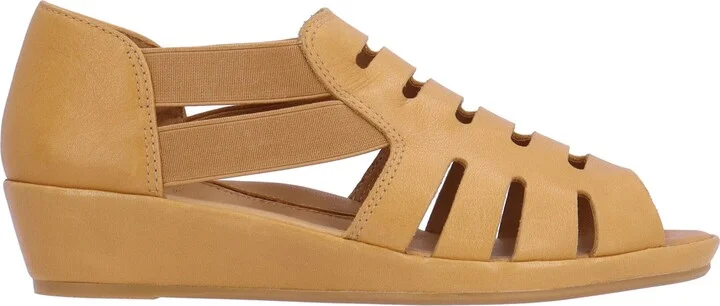 Bayla Wedge Sandal - Image 3