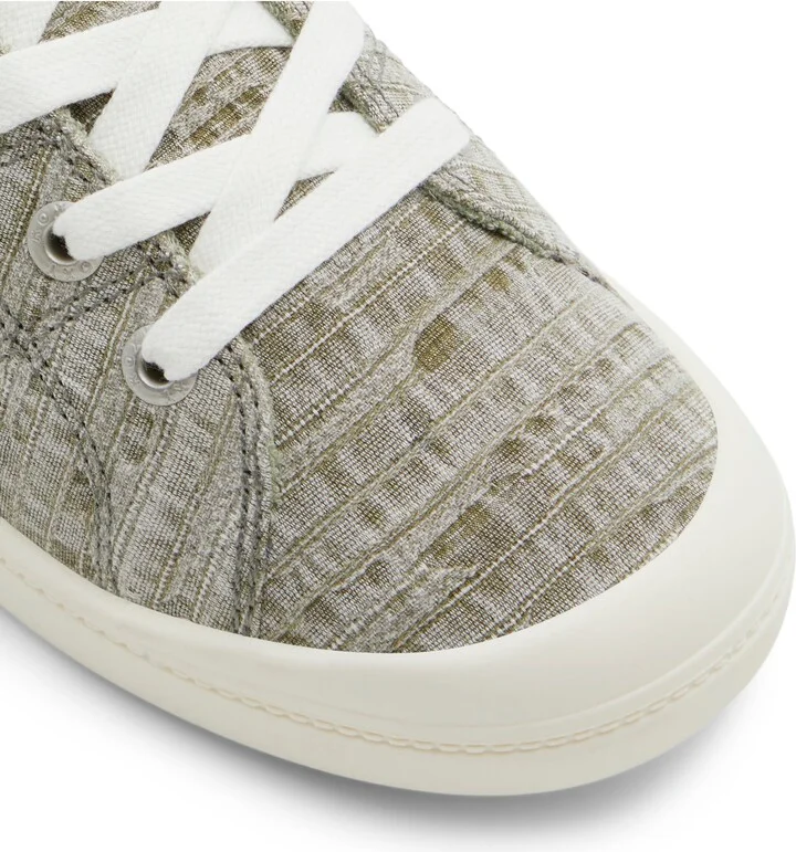 Bayshore Plus Sneaker - Image 6