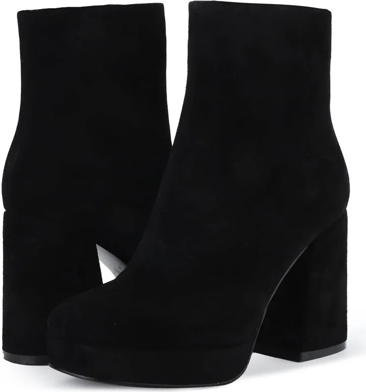 Bayside Suede Boots In Black