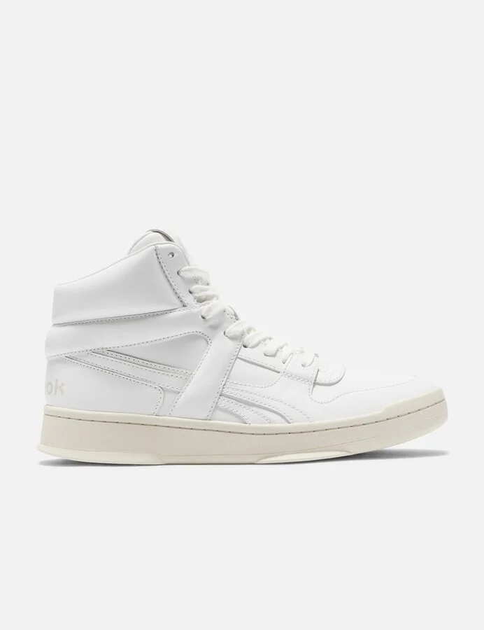 White > 白色 > 화이트 > ホワイト