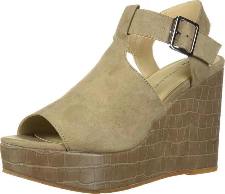 BC Footwear Women's HERE WE GO Wedge Sandal