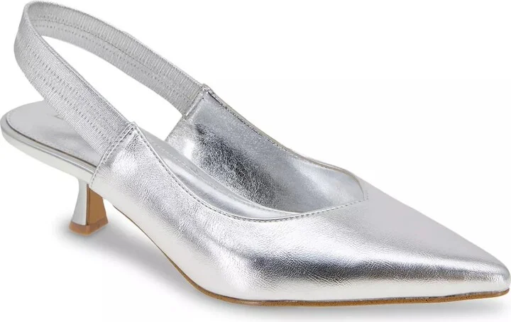 BCBGeneration Kayla Pump