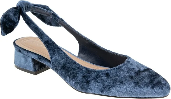 BCBGeneration Torna Velvet Pump