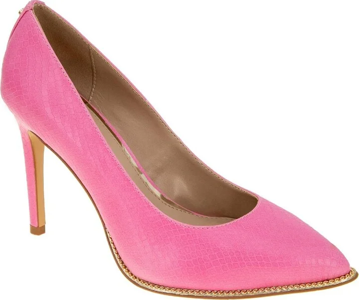 BCBGeneration Women's HALLIX Pump