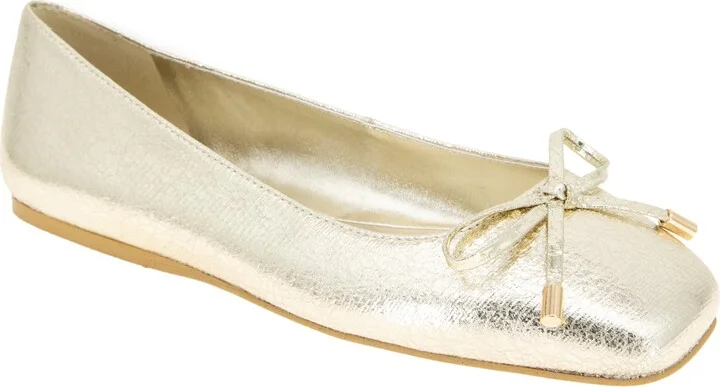 BCBGeneration Women's HARTLY-2 Ballet Flat