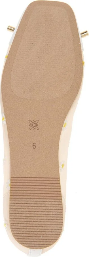 BCBGeneration Women'sÂ Hartly Square Toe Ballet Flats - Image 10