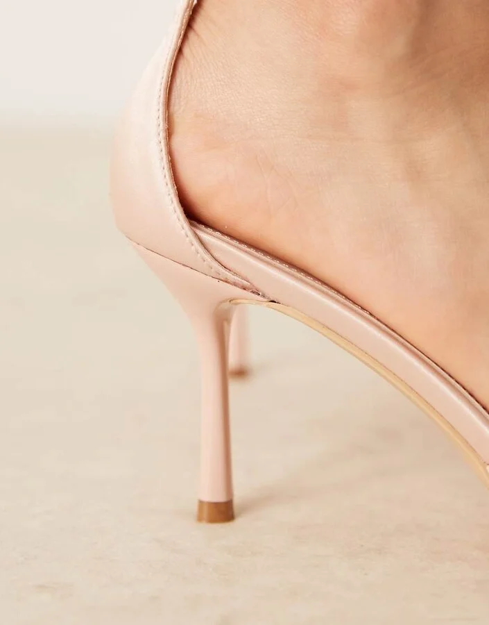 Be Mine Bridal Vennie kitten heel shoes in blush satin - Image 4