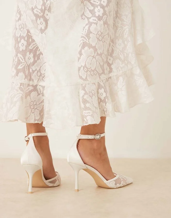 Be Mine Bridal Vennie kitten heel shoes in ivory lace - Image 4