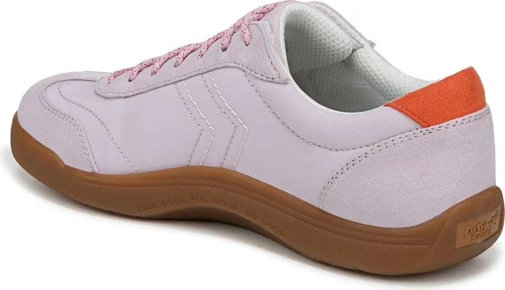 Be True Low Top Sneaker - Image 2