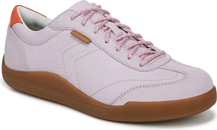 Be True Low Top Sneaker