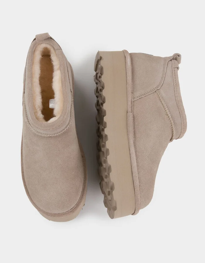 BEARPAW Retro Super Shorty Womens Platform Boots - Image 9