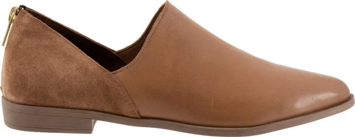 Beau Pointed Toe Loafer - Image 11