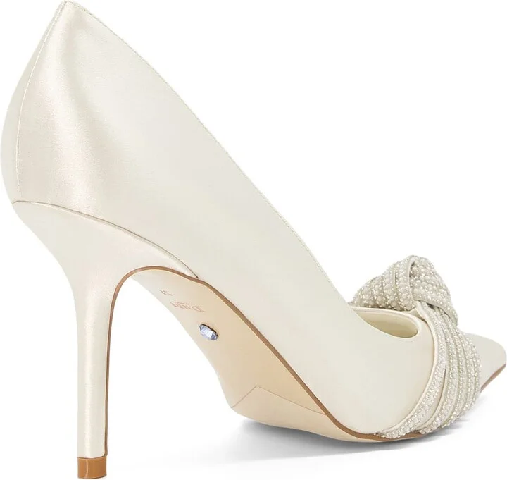 Beautys Imitation Pearl Pointed Toe Pump - Image 2