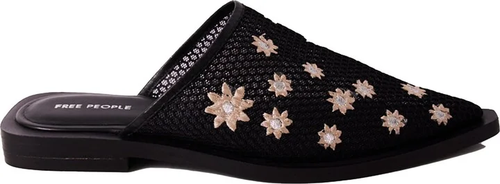 Becky Daisy Pointed Toe Mule - Image 4