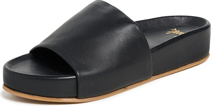beek Pelican Sandals