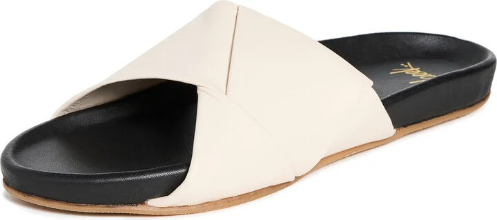 beek Tori Slides