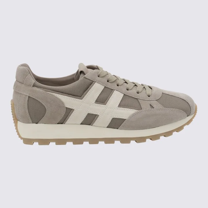 Beige Snakers