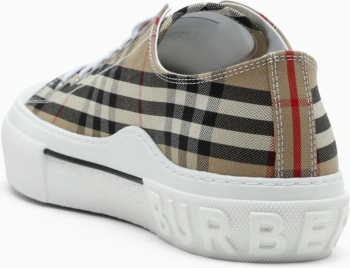 Beige Sneakers With Vintage Check Motif - Image 4