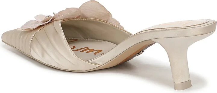 Bella Pointed Toe Kitten Heel Pump - Image 2