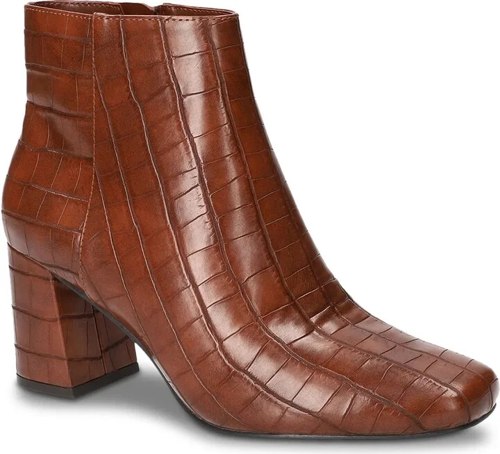 Tan Croc Print