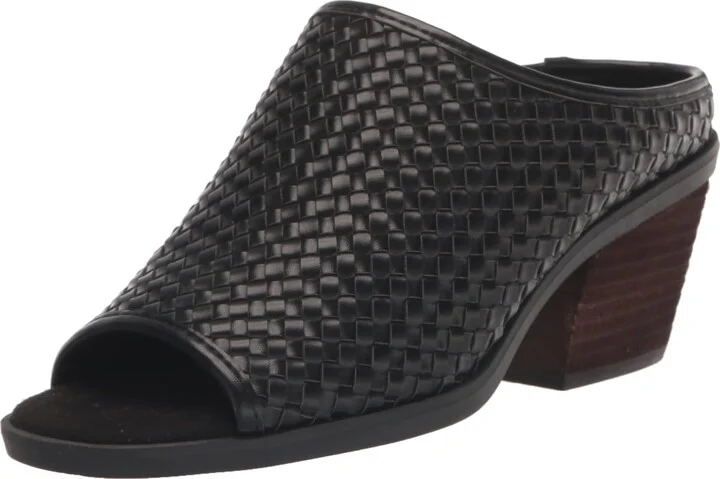 Bella Vita Women's Alivia Heeled Sandal