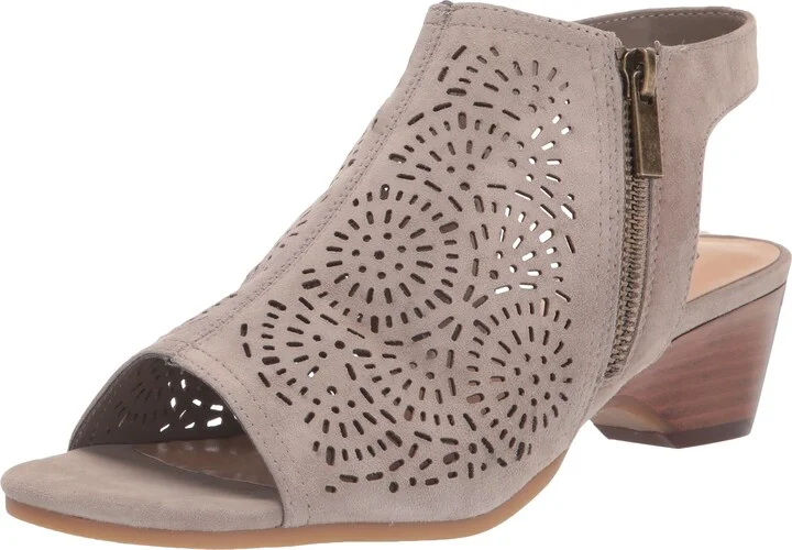 Bella Vita Women's Amiyah Wedge Sandal