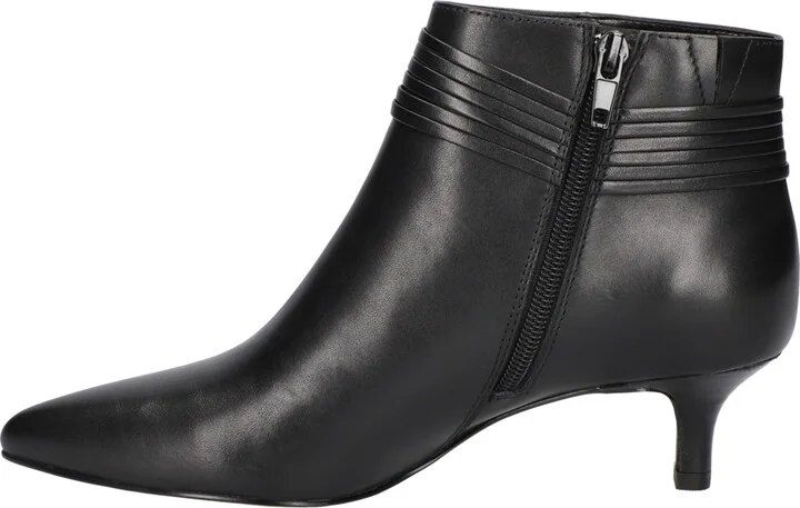 Bella Vita Women's Jani Ankle Booties - Image 3