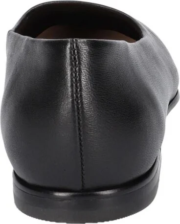 Bella Vita Women's Kimiko Square Toe Flats - Image 4