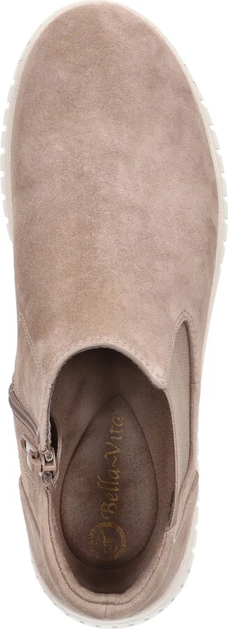 Bella Vita Women's Kingly Chelsea Booties - Image 9