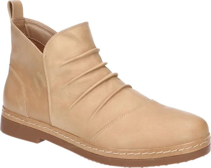 Bella Vita Women's Raquel Booties