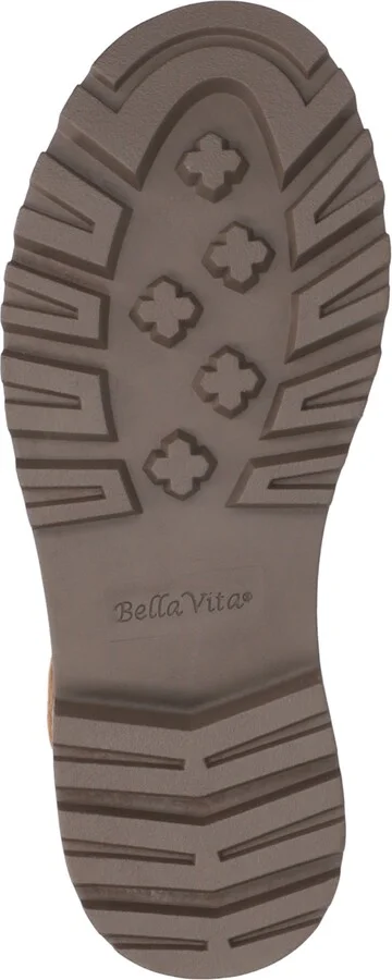 Bella Vita Women's Sinclaire Lug Sole Fisherman Sandals - Image 5