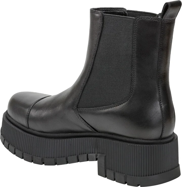Bermuda Lug Sole Chelsea Boot - Image 9