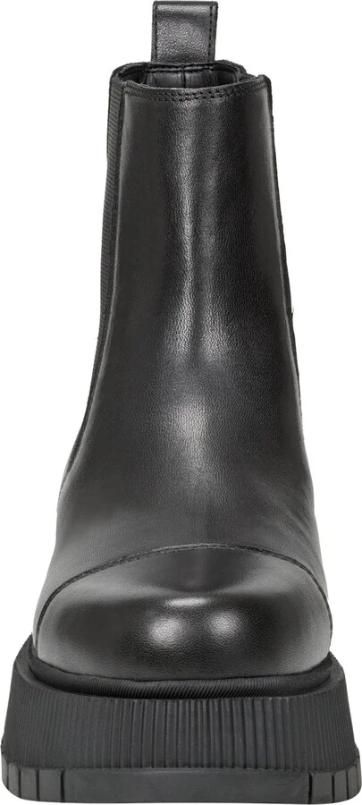 Bermuda Lug Sole Chelsea Boot - Image 11