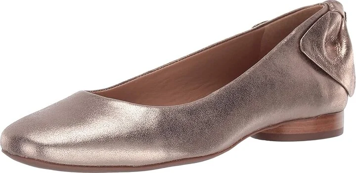Bernardo Eloise Women's Shoes Platinum Distressed Leather : 8 M - Image 2