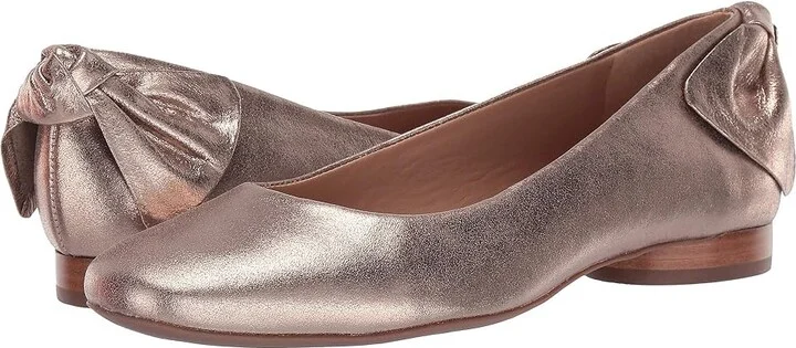 Bernardo Eloise Women's Shoes Platinum Distressed Leather : 8 M