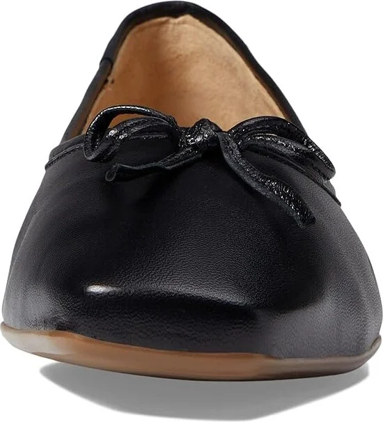 Bernardo Gwynn Women's Flat Shoes Black Nappa Mestico : 6 M, Leather - Image 2