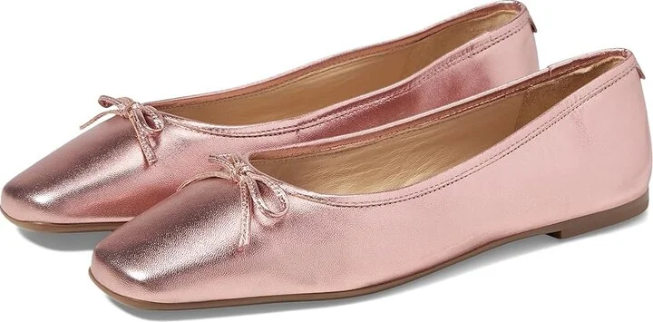Bernardo Gwynn Women's Flat Shoes Light Pink : 6.5 M, Leather