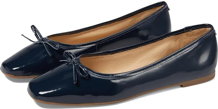 Bernardo Gwynn Women's Flat Shoes Navy : 6.5 M, Leather