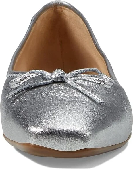 Bernardo Gwynn Women's Flat Shoes Silver Tumbled Leather : 6 M - Image 5