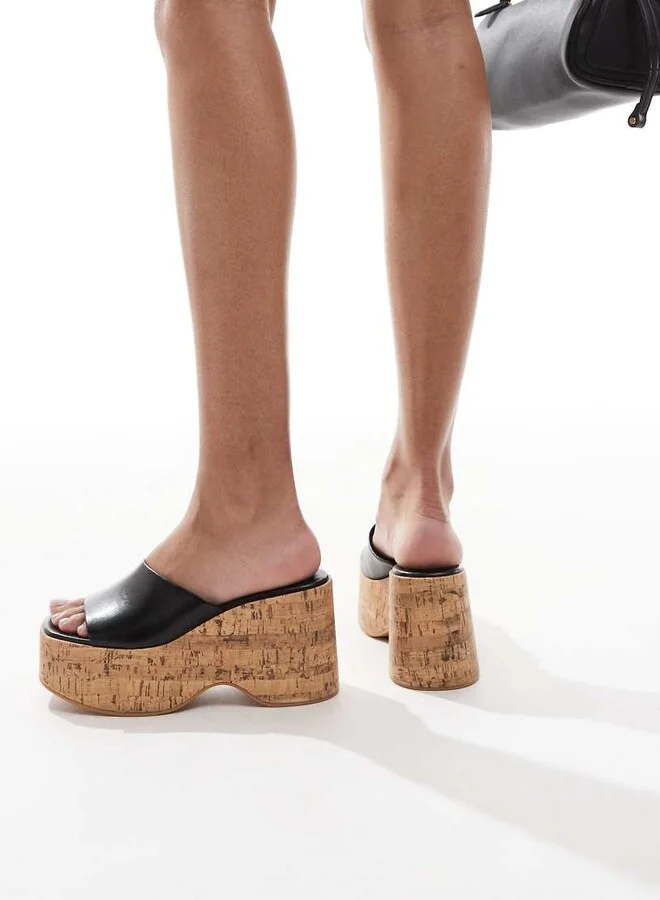 Bershka cork flatform sandals in black & natural - Image 2