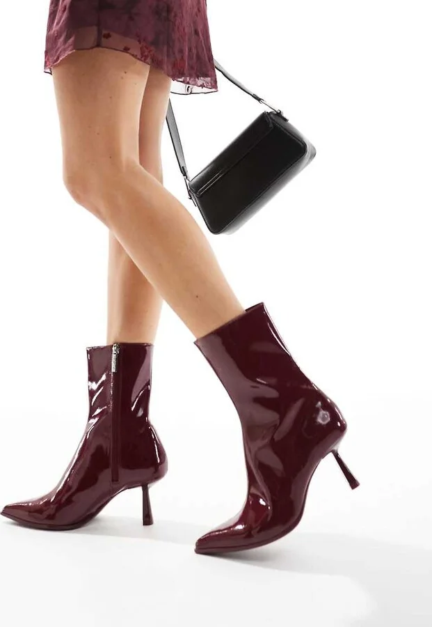 Bershka pointed heeled boots in burgundy
