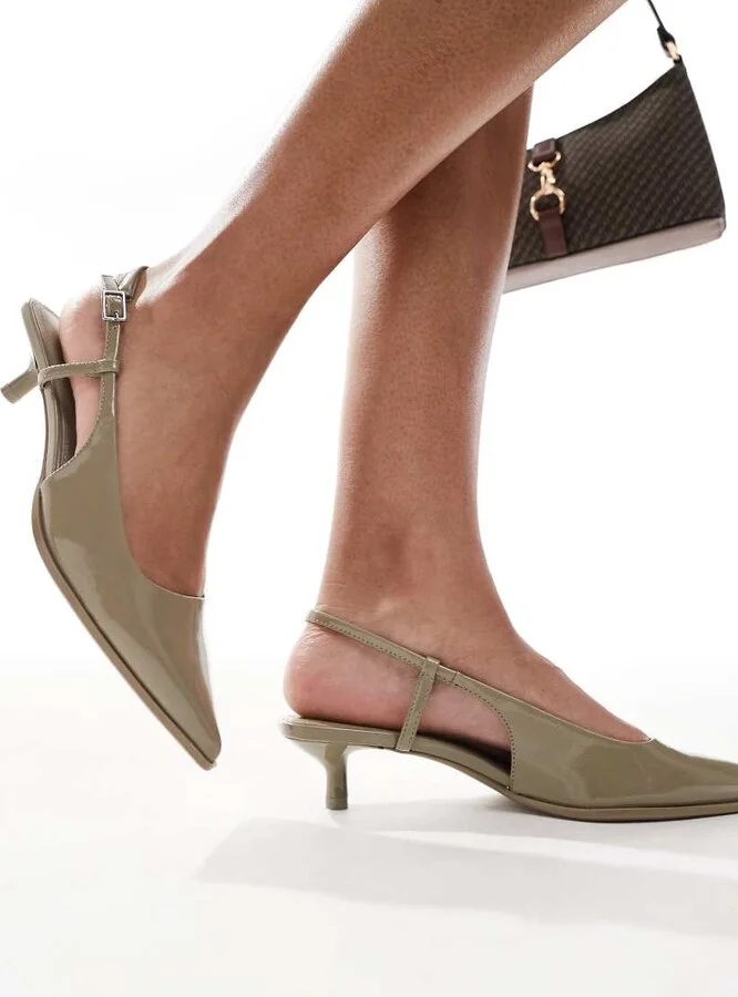 Bershka pointed kitten heeled sandals in olive - Image 3