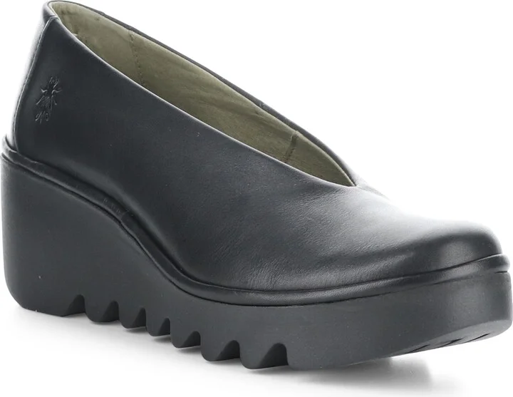 Beso Wedge Pump
